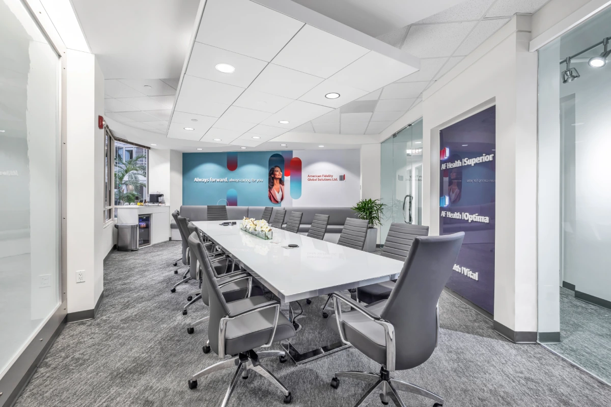 Best Modular Office Furniture Systems for Corporate Teams in Florida (Humanscale, Haworth, Knoll & HON Compared)